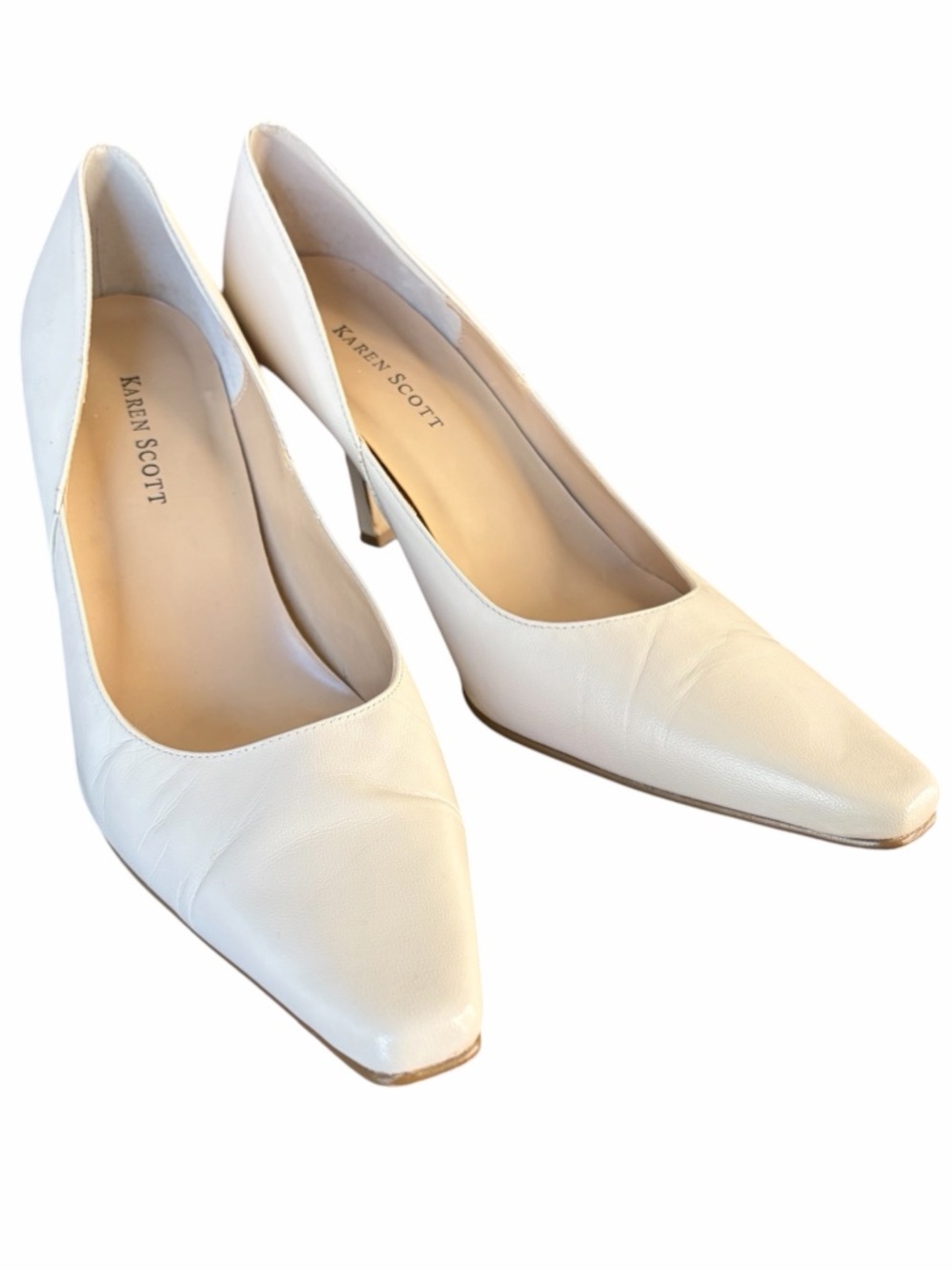 Karen Scott Cream Pointed-Toe Leather Pumps - Picture 2 of 9
